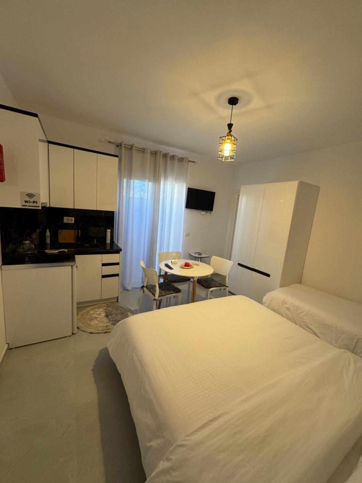 Private Villa Aras 2 - Luxury & Elegance Apartments Vlore Exterior photo