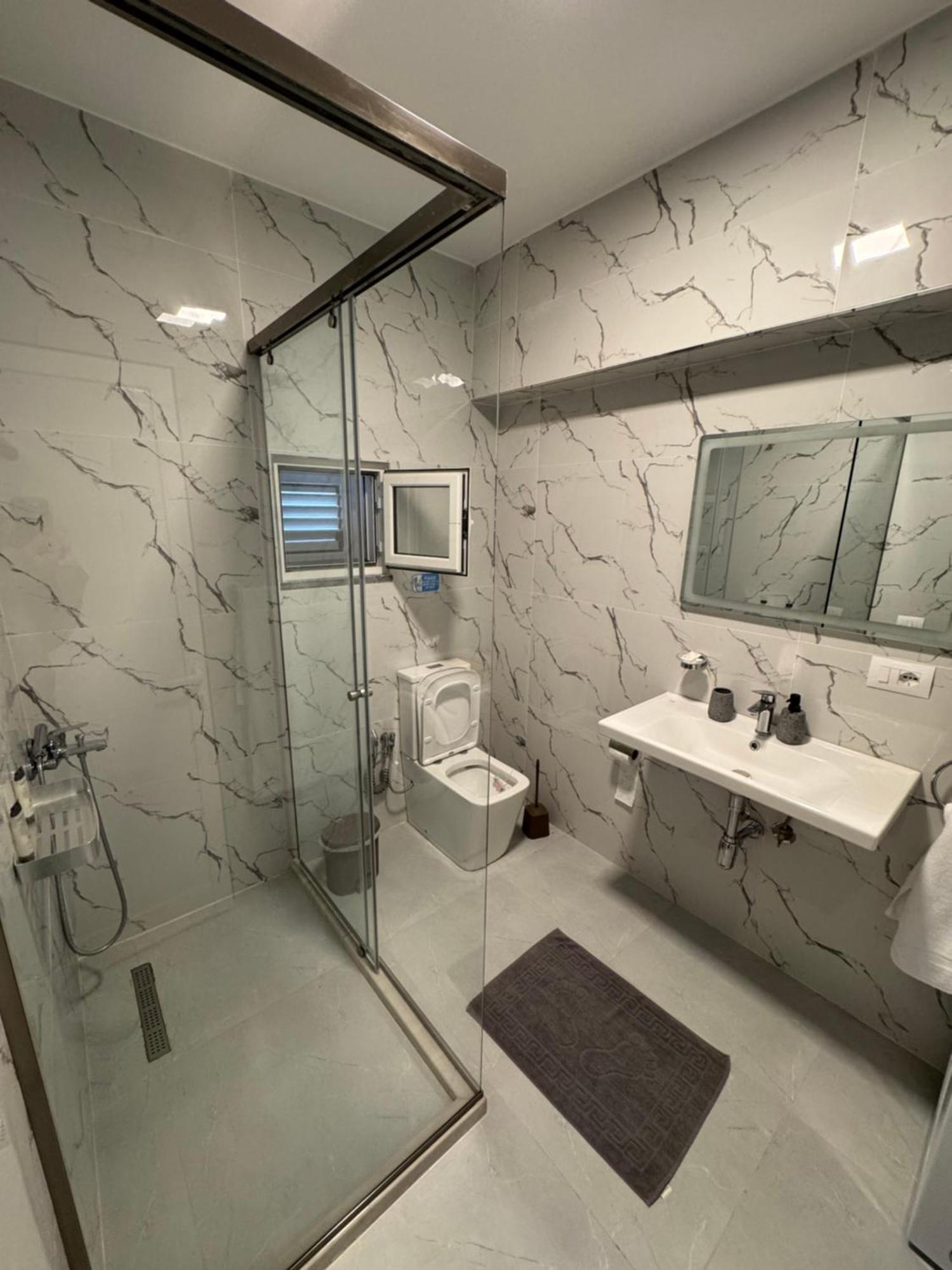 Private Villa Aras 2 - Luxury & Elegance Apartments Vlore Exterior photo